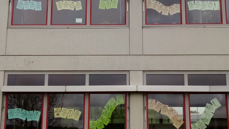 Fensterdekoration Der Drei-Franken-Schule