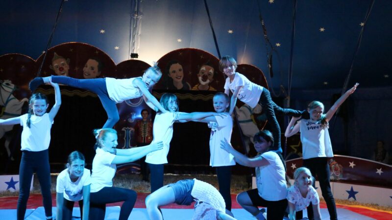 Zirkus beim 50-jährigen Jubiläum der Drei-Franken-Grundschule Geiselwind